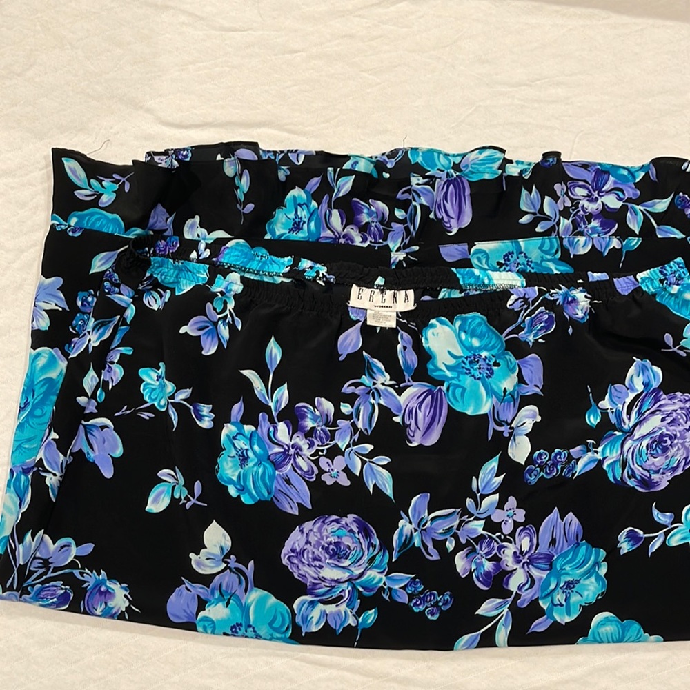 Erena mid length skirt